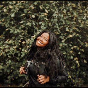 Meet your Posher, April